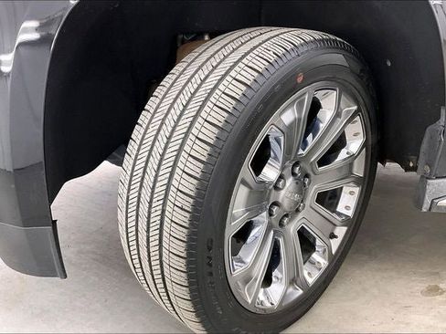 Used 2016 GMC Yukon SLT w/ Open Road Package image 34