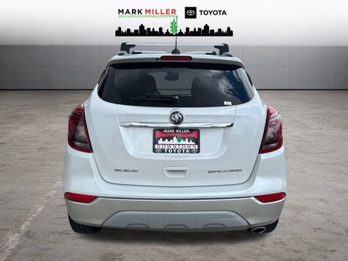 Used 2018 Buick Encore Preferred w/ LPO, Road Trip Package FWD image 4