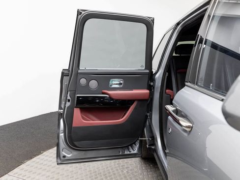 Used 2022 Rolls-Royce Cullinan image 53