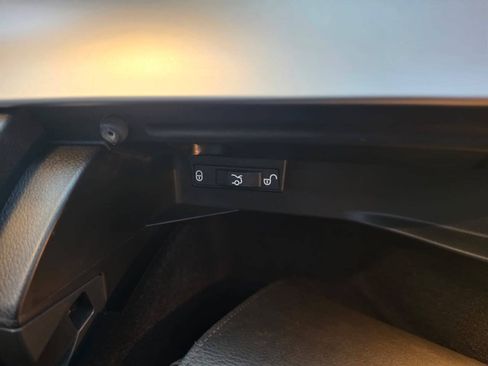 Used 2006 Toyota Avalon XLS FWD image 23
