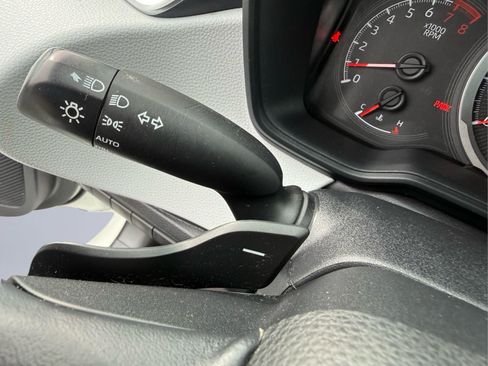 Used 2020 Toyota Corolla SE w/ SE Premium Package FWD image 28