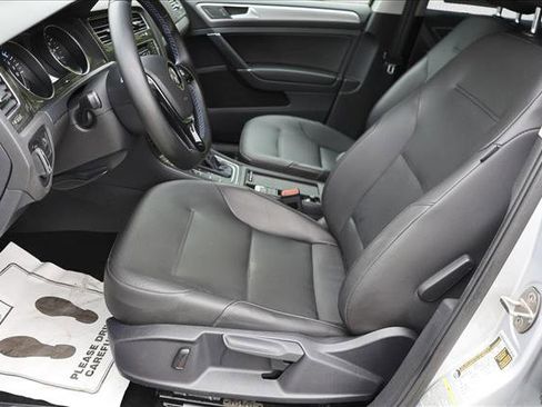 Used 2015 Volkswagen e-Golf SEL Premium FWD image 11