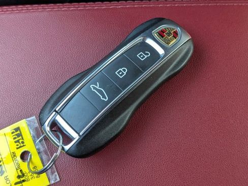 Used 2025 Porsche 911 Carrera image 32