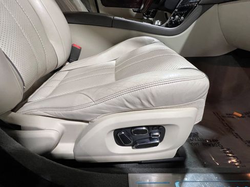 Used 2015 Jaguar XJ L Portfolio RWD image 36
