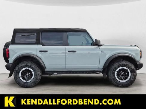 Used 2024 Ford Bronco Black Diamond w/ Sasquatch Package AWD/4WD image 6