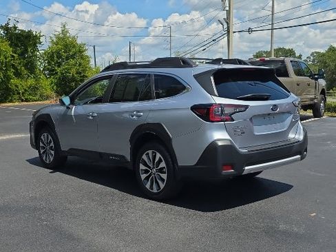 Used 2024 Subaru Outback Limited AWD/4WD image 8