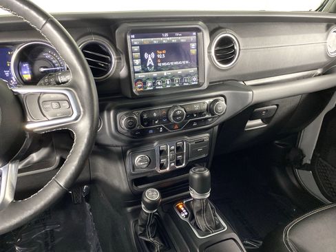 Used 2023 Jeep Wrangler Sahara w/ Cold Weather Group image 30