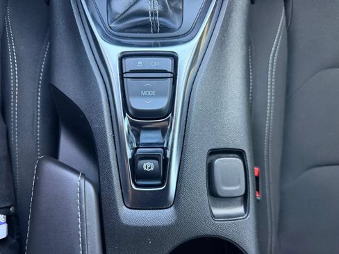 Used 2022 Chevrolet Camaro LT RWD image 20