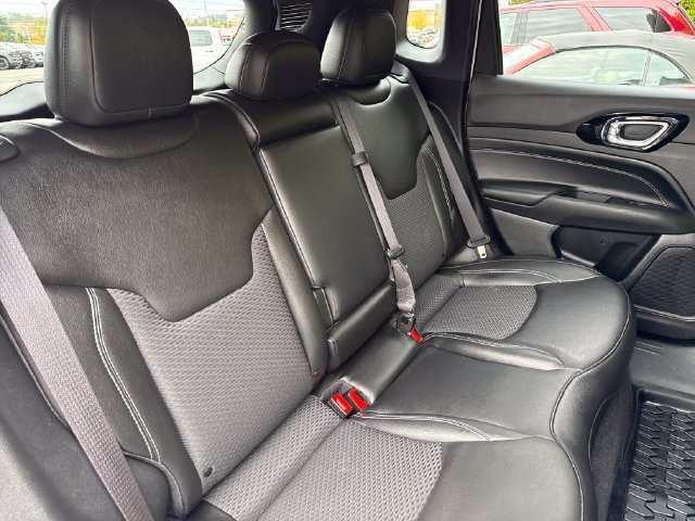 Used 2023 Jeep Compass Latitude AWD/4WD image 20