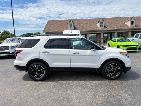 Used 2014 Ford Explorer Sport w/ Equipment Group 401A AWD/4WD image 18