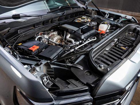 Used 2024 GMC Sierra 1500 Elevation image 40