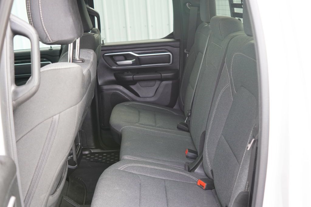 Used 2022 RAM 1500 Big Horn AWD/4WD image 30