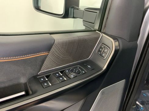 Used 2024 Ford F350 Platinum image 18