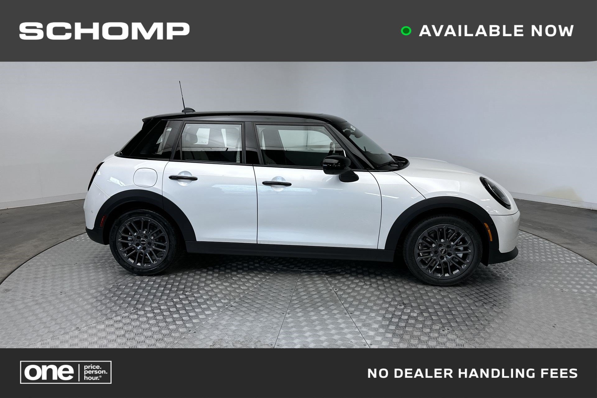 Used 2027 MINI Cooper 4-Door Hardtop FWD image 1