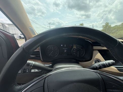 Used 2020 Cadillac XT5 Premium Luxury w/ Platinum Package FWD image 15