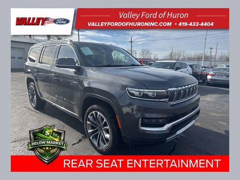 Used 2022 Jeep Grand Wagoneer Series III w/ Rear Seat Video Group 1 image 1