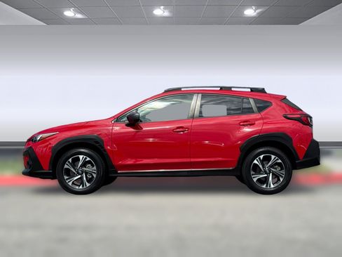 Used 2024 Subaru Crosstrek 2.0i Premium AWD/4WD image 2