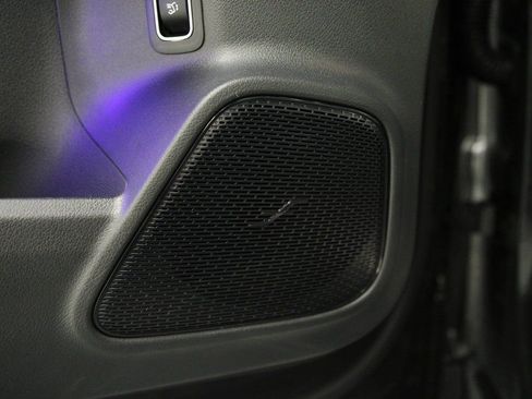 New 2026 Mercedes-Benz GLB 250 4MATIC image 17