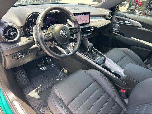 Used 2024 Alfa Romeo Tonale Veloce AWD/4WD image 16