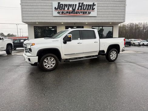 Used 2025 Chevrolet Silverado 2500 High Country w/ High Country Premium Package image 1