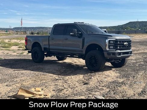 Used 2024 Ford F250 XLT w/ Black Appearance Package AWD/4WD image 9