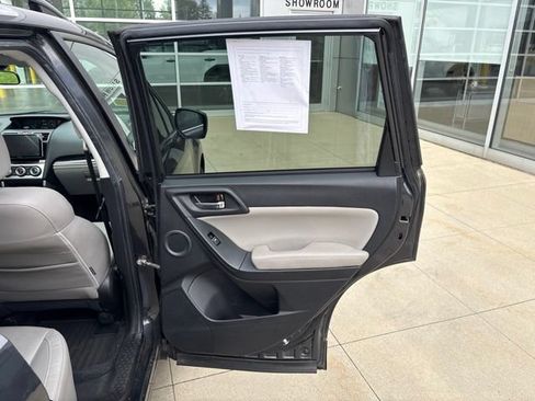 Used 2018 Subaru Forester 2.5i Limited AWD/4WD image 29