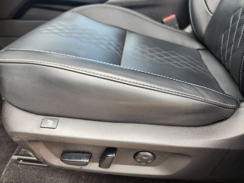 Used 2025 Mitsubishi Outlander SEL AWD/4WD image 18