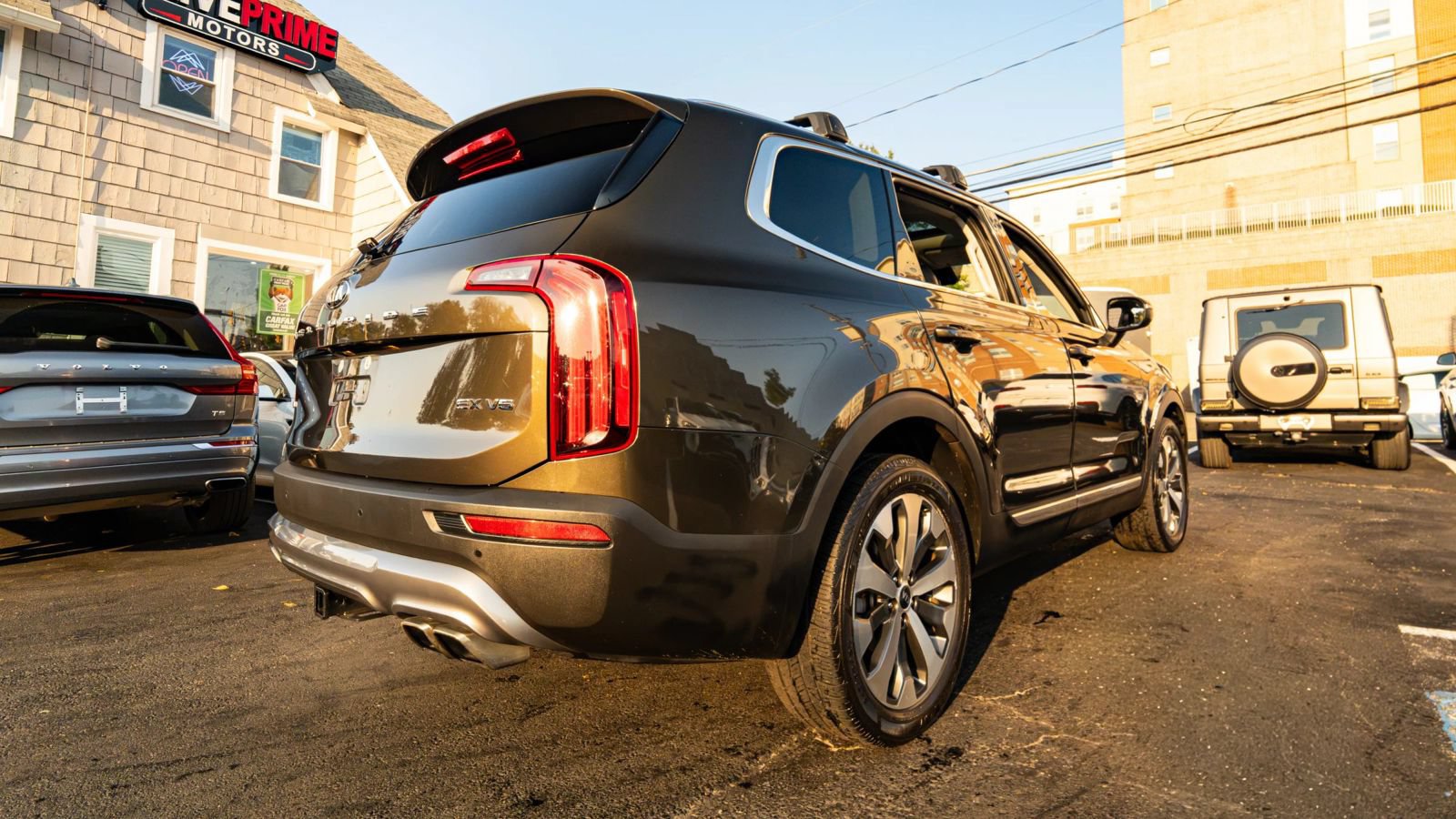 Used 2021 Kia Telluride EX w/ EX Premium Package AWD/4WD image 3