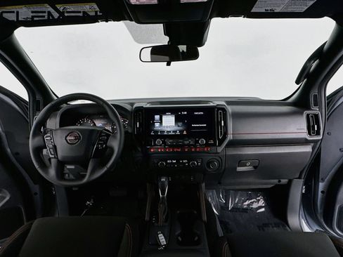 Used 2026 Nissan Frontier Pro-X w/ Pro-X Convenience Package RWD image 12