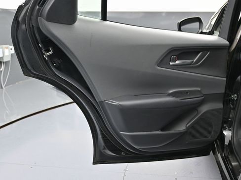 Used 2024 Toyota Prius XLE image 40