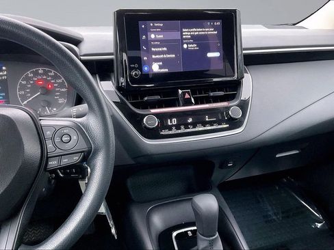 Used 2025 Toyota Corolla LE FWD image 6