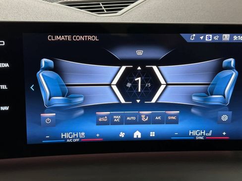 Used 2026 BMW 228i 228 w/ Technology Package image 19