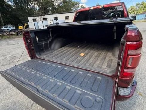 Used 2019 RAM 1500 Limited AWD/4WD image 6