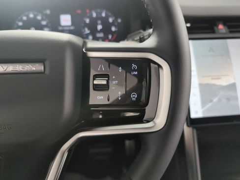 Certified 2025 Land Rover Discovery Sport Dynamic SE image 16