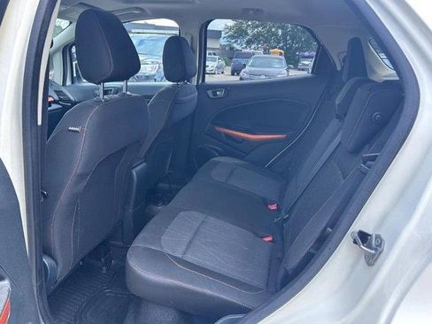 Certified 2021 Ford EcoSport SE w/ SE Appearance Package image 9