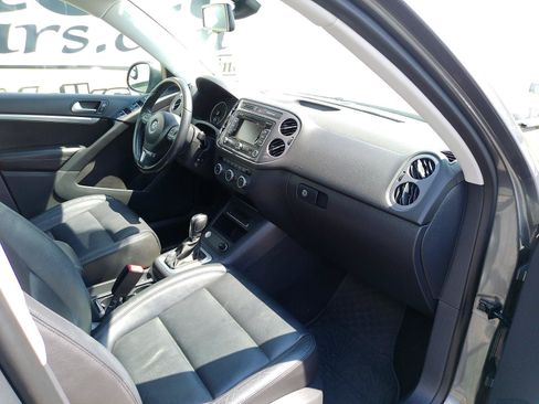 Used 2013 Volkswagen Tiguan SEL AWD/4WD image 26
