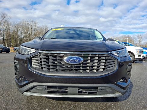 Certified 2025 Ford Escape Active image 2