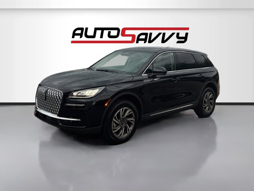 Used 2025 Lincoln Corsair AWD image 3