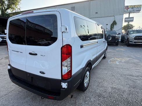 Used 2023 Ford Transit 350 XLT RWD image 4