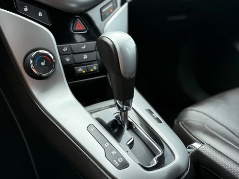 Used 2014 Chevrolet Cruze Diesel FWD image 31