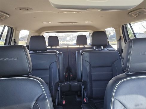 Used 2018 GMC Acadia Denali w/ Technology Package image 16