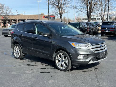 Used 2019 Ford Escape Titanium image 5