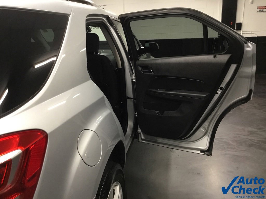 Used 2017 Chevrolet Equinox LT AWD/4WD image 35