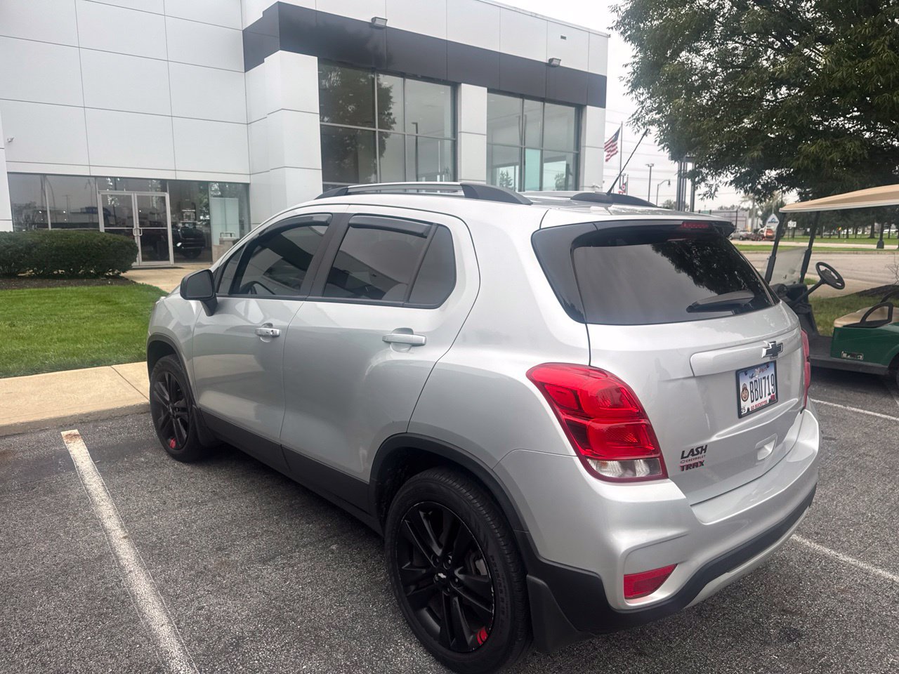Certified 2021 Chevrolet Trax LT w/ Redline Edition AWD/4WD image 8
