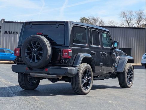Used 2025 Jeep Wrangler Unlimited Sahara w/ Safety Group AWD/4WD image 7