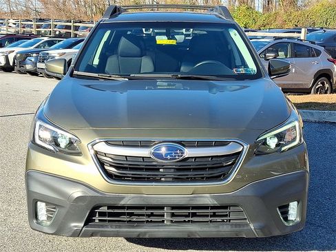 Used 2020 Subaru Outback Premium image 2