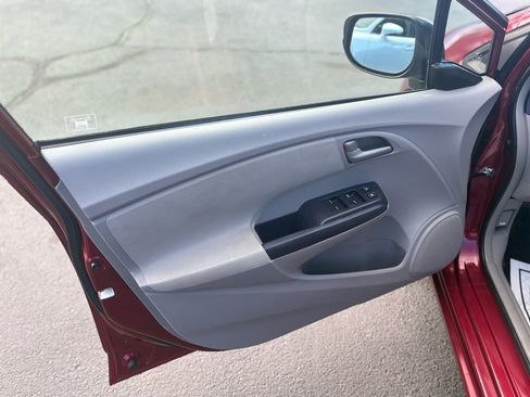 Used 2010 Honda Insight EX image 17