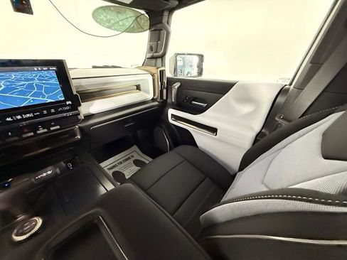 Used 2024 GMC Hummer EV 3X AWD/4WD image 41
