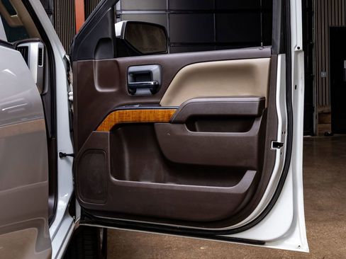 Used 2016 GMC Sierra 1500 SLE w/ SLE Value Package image 34