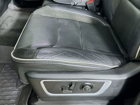 Used 2022 RAM 1500 Laramie image 30